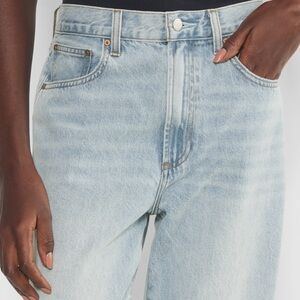 Aritzia Denim Forum
The Farrah Hi-Rise Wide Jean